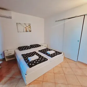 https://david-apartments.pula-hotels.org
