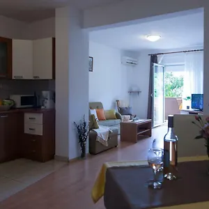 https://apartment-helga.pula-hotels.org